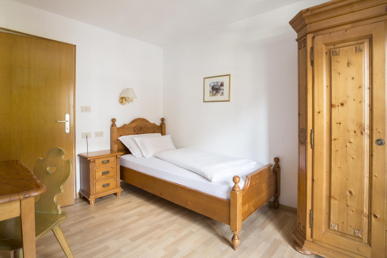 Hotel Erika Сан-Виджилио-ди-Мареббе Экстерьер фото