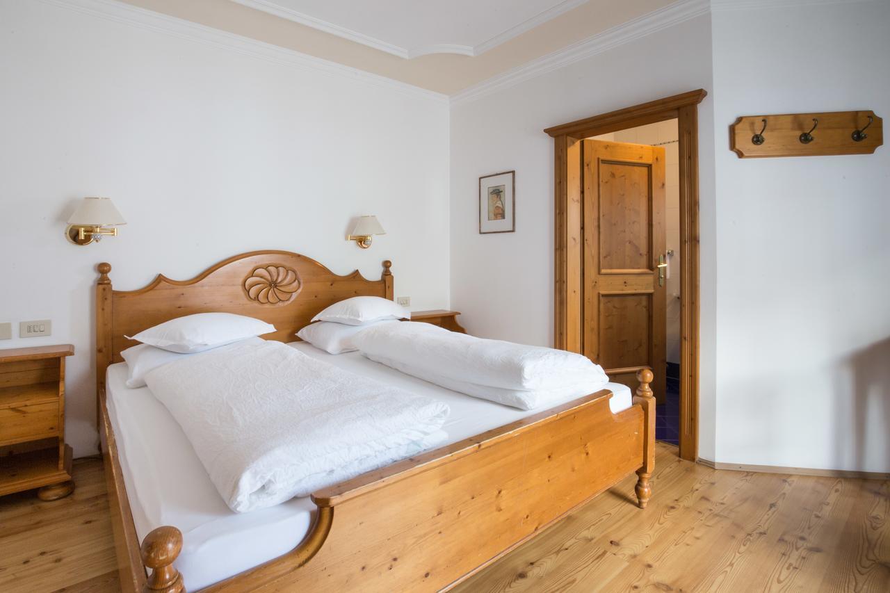 Hotel Erika Сан-Виджилио-ди-Мареббе Экстерьер фото